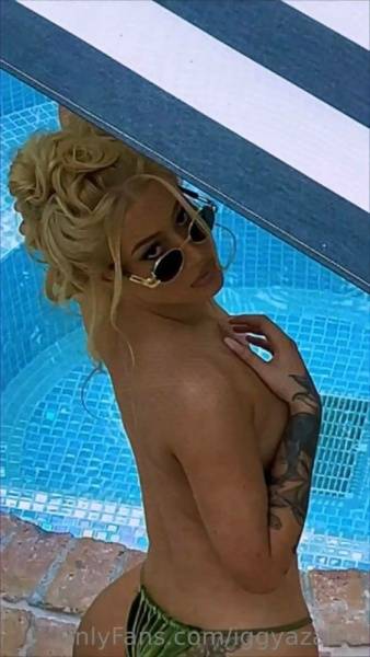 Iggy Azalea Nude See-Through Pool Onlyfans Video Leaked on fanspics.com