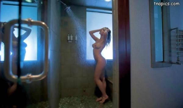 Amanda Cerny Nude on fanspics.com