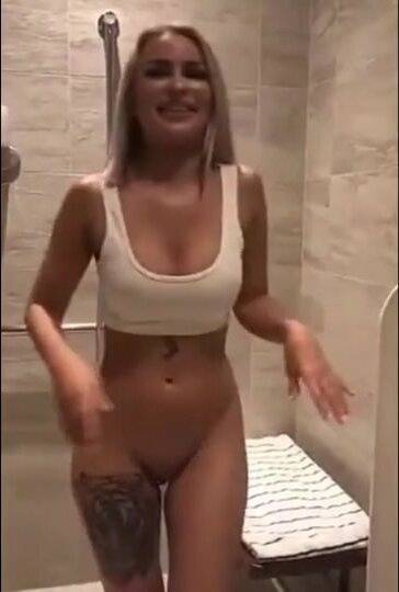 LaynaBoo Masturbating In Shower Porn Video on fanspics.com