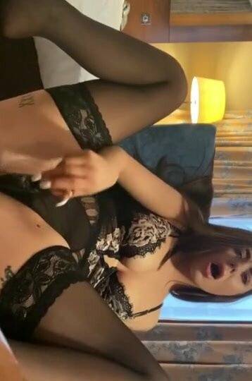 Onlyfans girl has fun alone in hotel room on fanspics.com