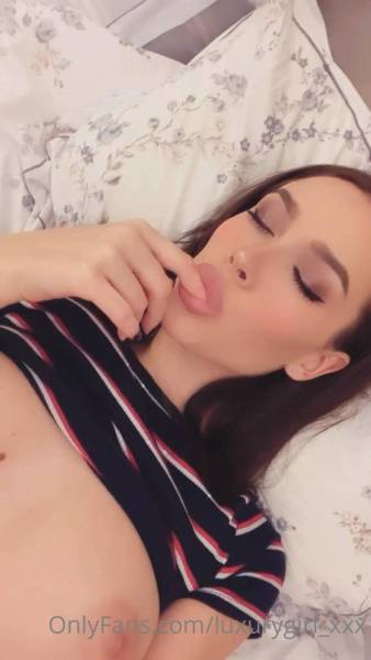 Luxury Girl Nude Masturbation Selfie OnlyFans Video Leaked - Russia on fanspics.com