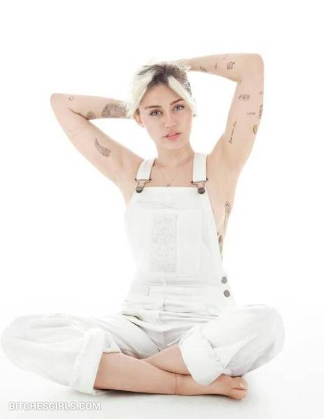 Miley Cyrus Nude Celebrities - Miley Nude Videos Celebrities on fanspics.com