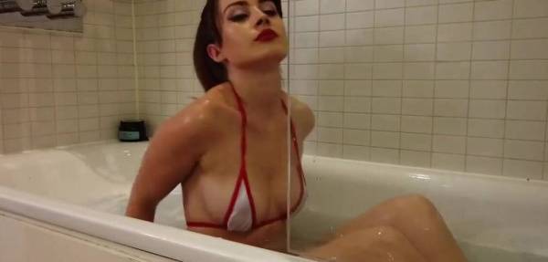 Anna Zapala Naked In Her Bath Sexy Youtuber Video on fanspics.com