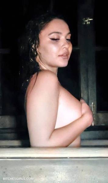 Stella Hudgens - Stellahudgens Onlyfans Leaked Nude Photo on fanspics.com