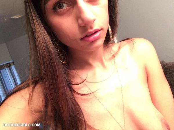 Mia Khalifa Nude Celeb - Mia Twitch Leaked Naked Pics on fanspics.com