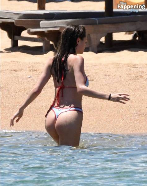 Leni Klum Displays Her Sexy Assets in a Bikini on the Beach in Sardinia (110 Photos) on fanspics.com