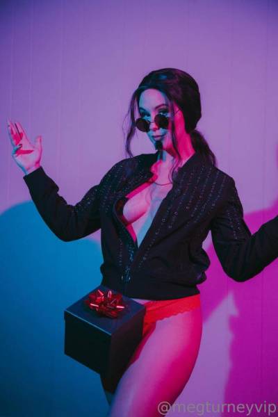 Meg Turney Dick In A Box Onlyfans Set Leaked on fanspics.com