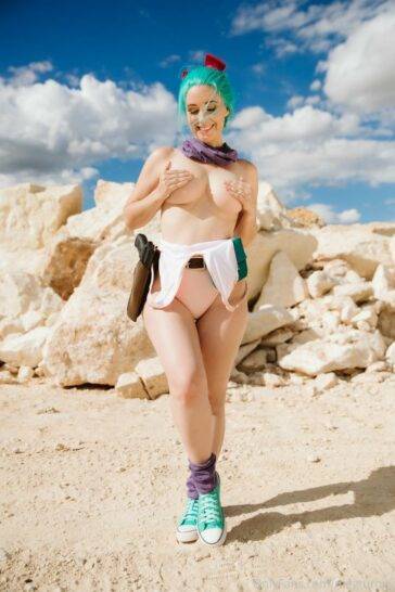 Meg Turney Onlyfans Bulma Cosplay on fanspics.com