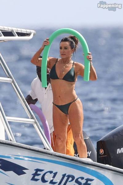 Kyle Richards, Erika Jayne & Dorit Kemsley Enjoy Their Ocean Swim in St Lucia (92 Photos) on fanspics.com