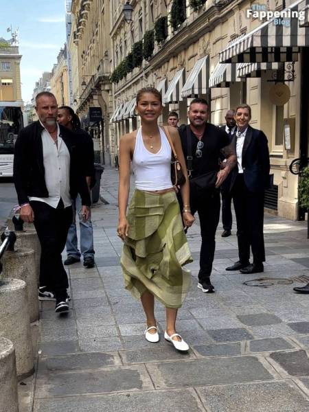 Zendaya Goes Bralessin Paris (30 Photos) on fanspics.com