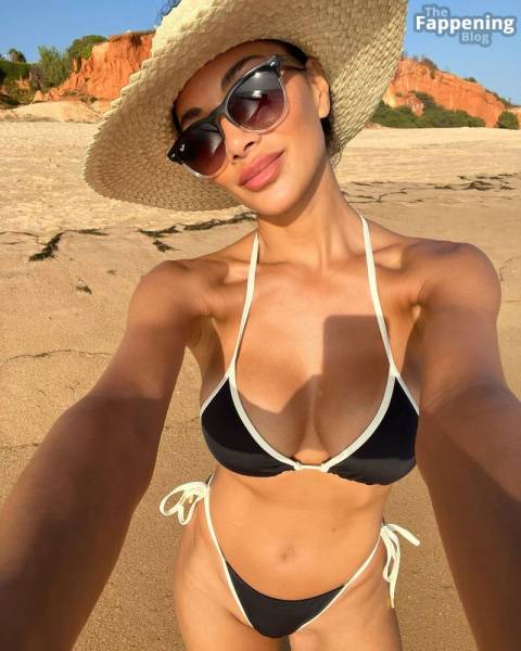 Nicole Scherzinger Hot (5 Photos) on fanspics.com